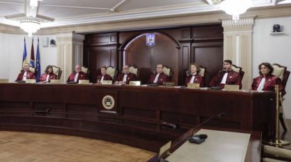 DOCUMENT. De ce cere Curții Constituționale un candidat la prezidențiale anularea primului tur