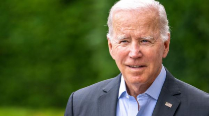 Consilierii lui Biden s-au gândit la un scaun cu rotile pentru acesta în al doilea mandat. "A devenit tot mai dezorientat și incoerent"
