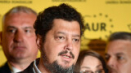Târziu anunţă constituirea unui pol conservator după eşecul lui Simion: „O aterizare dureroasă a mişcării suveraniste”