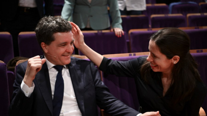 Nicușor Dan, despre căsătoria cu partenera sa de viaţă. „Mi s-a propus să fac lucrul acesta acum repede, în campanie”