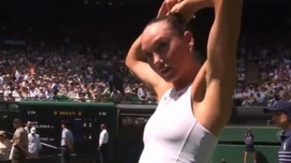 Ce-a făcut Sabalenka la Wimbledon cu jucătoarea care a uimit cu frumusețea sa VIDEO