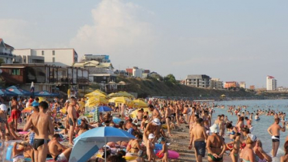 Sfatul polițiștilor pentru turiști: „Ai grijă la nisip si la … colecționari!”