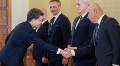 Mega-majoritatea parlamentară cerută de Nicușor Dan: 311 parlamentari, patru partide plus Minoritățile, fără TVA 