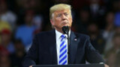 Aliații SUA își caută noi parteneri. Europa și Canada reacționează la valul de taxe vamale impus de Donald Trump