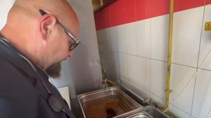 Ce nereguli a descoperit Piedone la o shaormerie populară din Capitală „Dacă voi lucrați cu centimetri, noi lucrăm cu amenzi”