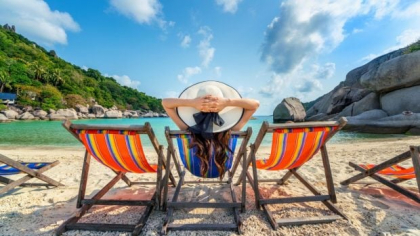 Septembrie, a patra lună de vară pentru români. Cât s-au ieftinit vacanțele în ultimele săptămâni
