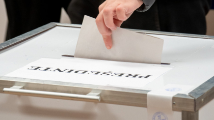 Sâmbătă dimineață se încheie campania electorală pentru alegerile prezidențiale