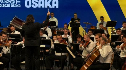 România a adus primul concert simfonic la Expo Osaka 2025 susținut de Filarmonica „George Enescu” din București. Japonezii au cerut trei bisuri