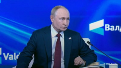 Declarații în contradictoriu la nivel înalt la Moscova. Consilierul lui Putin pe politică externă neagă că eforturile Rusiei și SUA de a pune capăt războiului din Ucraina s-ar fi epuizat