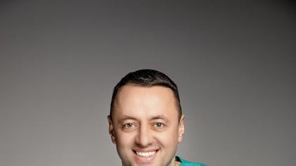 ZF Private Health. Medicul Teodor Holhoş deschide primul spital privat de oftalmologie şi chirurgie multidisciplinară din Alba Iulia, o investiţie de 6 milioane de euro: „Am făcut spitalul fără credit, vrem să creştem pe măsură ce ne putem permite“