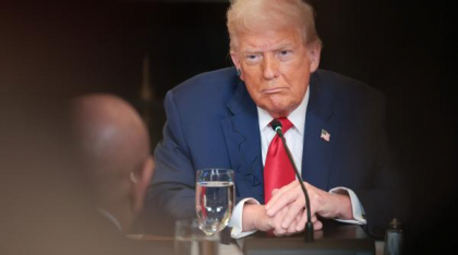 Trump amenință Canada cu taxe vamale de 35% și promite să dubleze tarifele pentru restul lumii