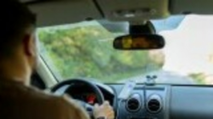 Un bărbat din China a preferat să doarmă în mașină pentru a economisi bani. Cât a reușit să strângă în trei ani
