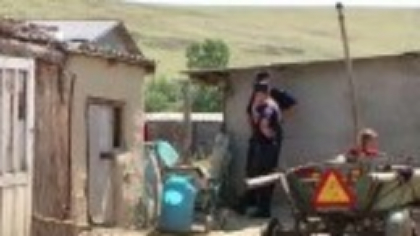 O femeie din Buzău a fost arestată după ce și-ar fi ucis copilul. L-a aruncat în hazna imediat după ce l-a născut