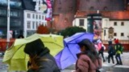 Codul roșu de ploi torențiale afectează mai multe județe. Autoritățile mobilizează echipe pentru intervenții urgente