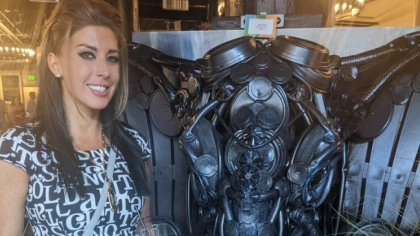 Transformă gunoiul în sculpturi spectaculoase: povestea unei artiste (FOTO)