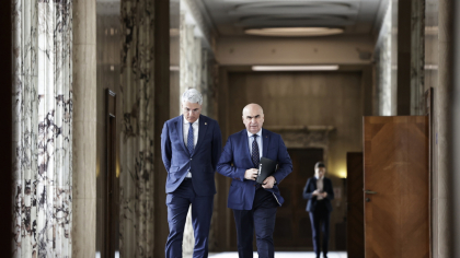 Premierul Ilie Bolojan: „Intram într-o fundătură indiferent ce guvern este, ne împrumutăm 30 de miliarde de euro pe an”