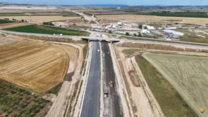 Un tronson important din autostrada rușinii Bechtel are șanse mari să fie finalizat, după mai bine de două decenii de la startul lucrărilor