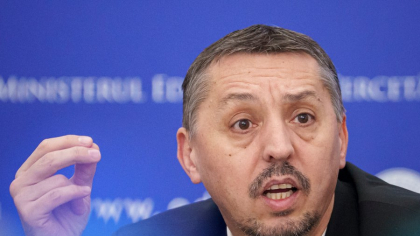 Daniel David avertizează că „începem să nu mai avem profesori” în școli. Ce soluții propune