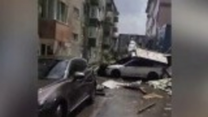 O furtună puternică a făcut prăpăd în Sălaj în doar 30 de minute. Vântul a smuls acoperișuri și copaci