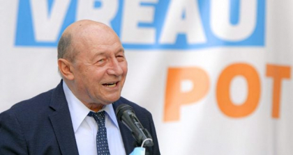 Băsescu, despre șansele lui Nicușor Dan: “Eu sunt optimist. Condiția este una singură. Să nu pice în capcana de a începe negocieri cu Ciolacu, Ponta sau cu Predoiu. El are un singur partener: poporul român” (VIDEO)