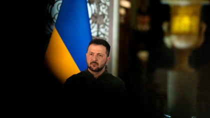 Zelenski anunță o contraofensivă pe frontul din Donețk