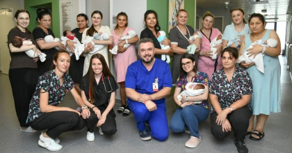 La Maternitatea din Timiș au venit pe lume, în aceeași zi, 20 de bebeluși. Imagini emoționante cu mămicile și nou-născuții