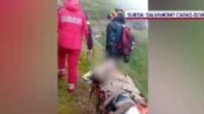 Doi ciobani au fost salvați de pe muntele Godeanu. Unul s-a rătăcit și a dormit în frig fără apă și mâncare