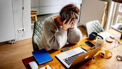 Un nou trend printre angajații din România: polyworking. „Am fost de foarte multe ori la un pas de burnout”