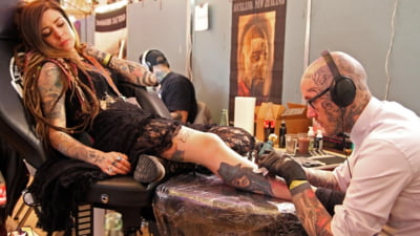 Culoarea de tatuaj cea mai periculoasă, asociată cu un cancer mortal: cercetătorii trag un semnal de alarmă