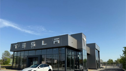 Tesla, producătorul auto american de maşini electrice, merge mai departe şi deschide un nou centru în România, la Timişoara
