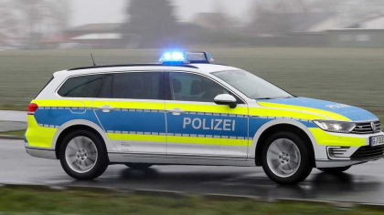 Escrocheria „aur pe autostradă” revine în Germania. Trei români au fost prinși în flagrant. Pretindeau că se află în pană de combustibil