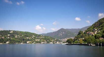 VIDEO Incident grav pe lacul Como: un ponton s-a prăbușit după ce 60 de copii s-au urcat pe el