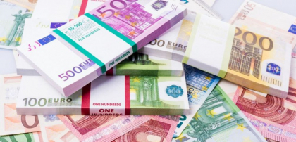 Captură uriașă în Portul Constanța: aproape un miliard de euro în bancnote contrafăcute, confiscate de polițiști