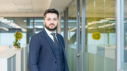 EY România şi-a extins echipa de parteneri şi l-a promovat pe Răzvan Ungureanu în cadrul departamentului de Consultanţă Fiscală