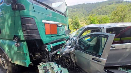 Șofer britanic, accident mortal pe Valea Oltului. Traficul este restricţionat