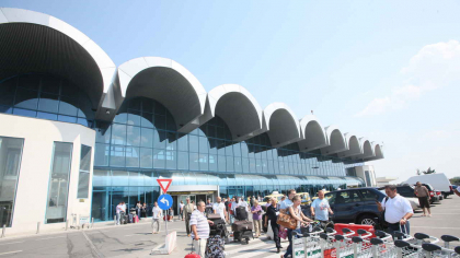 Dronă civilă în calea unui avion la Aeroportul Otopeni