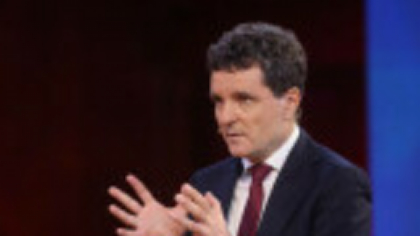 Financial Times: Prezenţa masivă la vot pare să fi înclinat balanţa în favoarea lui Nicuşor Dan