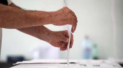 Vrei să fii iar din Băsești sau nu? Localnicii dintr-un sat din Mehedinți sunt chemați la urne ca să răspundă la această întrebare