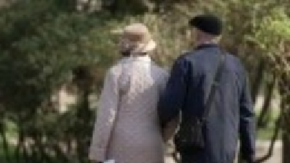 Un cunoscut prezentator TV cere ca bătrânii fără copii să nu mai primească pensie