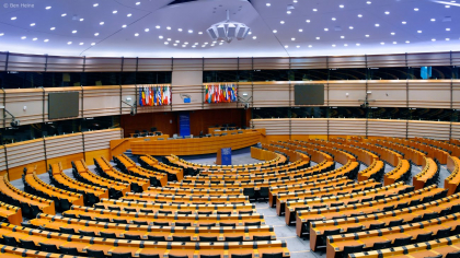 2-3-3: 2 GLOBALISME, 3 EUROPENISME, 3 SUVERANISME (II)