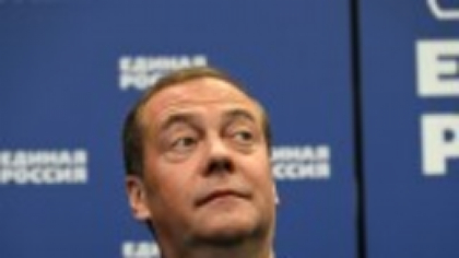 Medvedev are o nouă declarație halucinantă: ”Pe Ucraina o aşteaptă capitularea necondiţionată. Mulți preferă această opțiune”