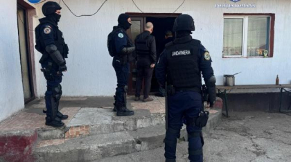 S-a extins ancheta în cazul conflictului sângeros în stradă între clanurile din Urziceni. Au loc 34 de percheziții, se caută noi arme