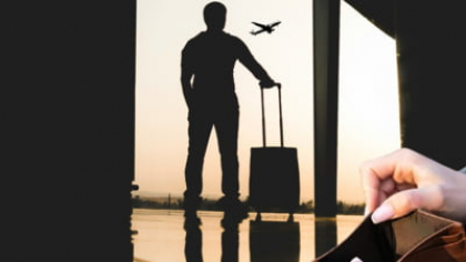 Taxa controversată pe care milioane de români o plătesc în 2025, fără să știe. Turiștii sunt direct vizați