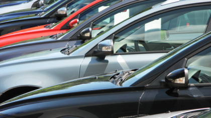 Ford Otosan dă lovitura la Craiova,  la 18 ani de când Ford Motor Company a preluat uzina: depăşeşte Dacia două luni la rând şi marchează cea mai bună lună din 2025