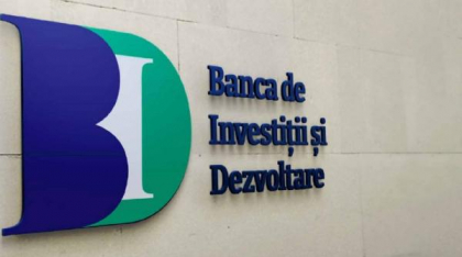 Cum a înființat Guvernul încă o bancă de stat care nu a dat în doi ani niciun credit dar a tocat  19 milioane pe salarii
