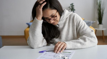 Românii care vor plăti facturi duble la electricitate, după expirarea plafonării. Ce ne așteaptă în vară
