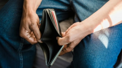 Majoritatea românilor sunt nemulțumiți de venitul pe care îl încasează. Ce salariu e considerat suficient de cei mai mulți români SONDAJ