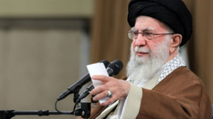 Khamenei, la final de drum? Pariurile politice indică o posibilă schimbare istorică în Iran