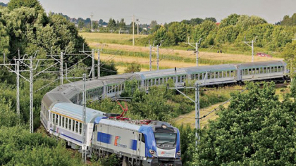 Anul viitor, Ungaria va începe construcţia unei autostrăzi cu 10 tunele şi 52 de poduri şi viaducte. Polonia va cheltui 23,5 miliarde de euro pentru dezvoltarea transportului. Să fie investiţiile în drumuri şi căi ferate un medicament pentru economie? Ambele ţări au deficite mari