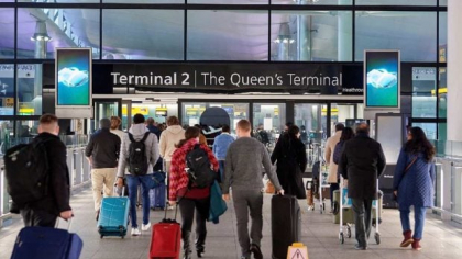 MAE a lansat un avertisment pentru români după ce trei mari aeroporturi din Europa au fost atacate cibernetic